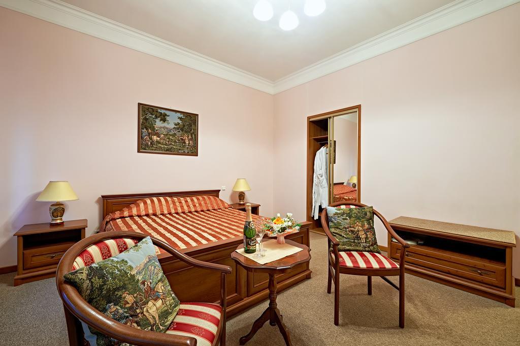 Baryshkoff Hotell Sankt Petersburg Rum bild