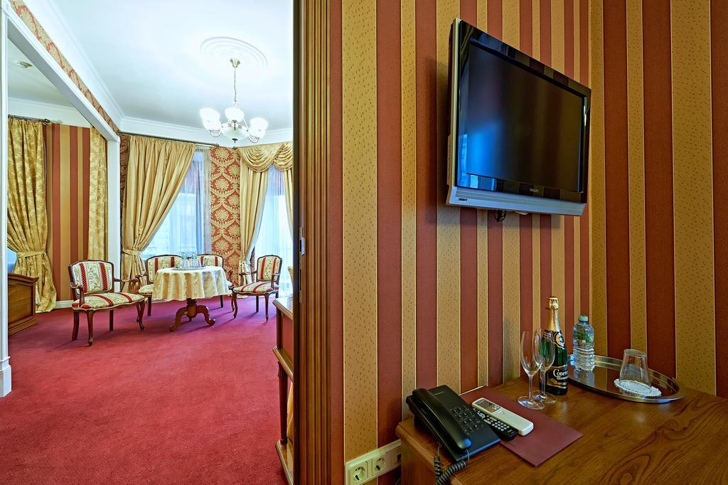 Baryshkoff Hotell Sankt Petersburg Rum bild